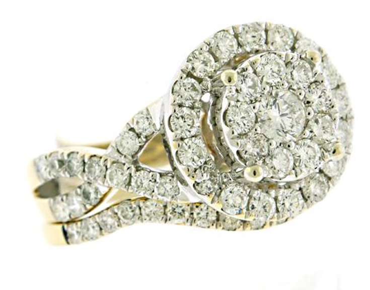 Amazing Cluster Diamond Ring w Matching Band