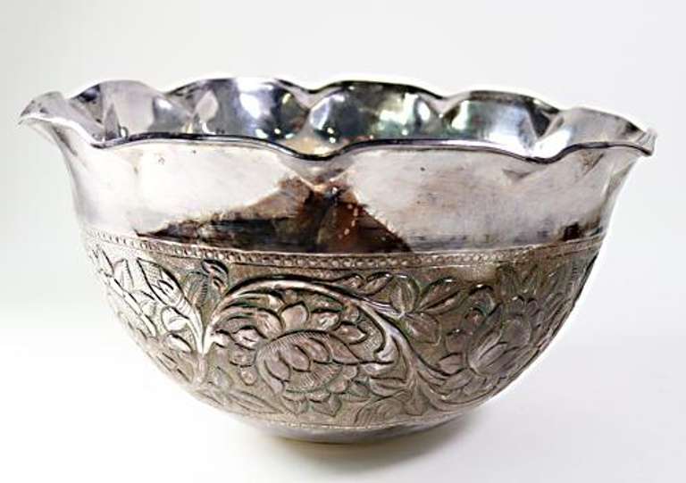 699.80 Grams Rare Design Silver Bowl
