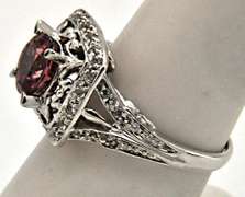 LADIES 14KT WHITE GOLD TOURMALINE RING.