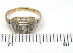 Sparkling Vintage Diamond Ring in Gold