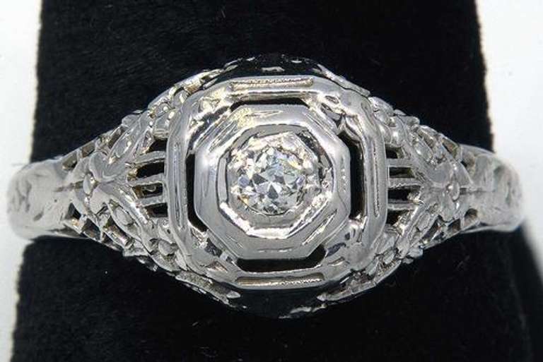 Detailed Diamond & White Gold Ring