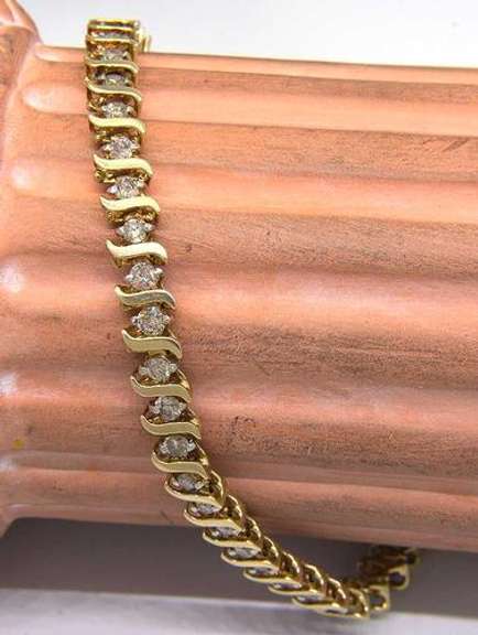 1.0CTW Glittering Diamond Tennis Bracelet