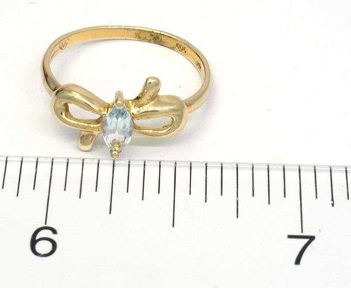 Cute Aquamarine Bow Ring in Gold