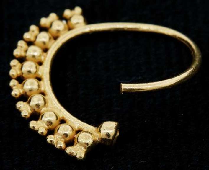 Noteworthy 22KT Gold Hoop Earrings