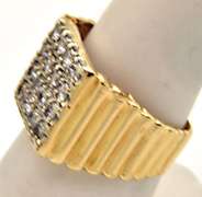 MEN'S 14KT GOLD DIAMOND RING.