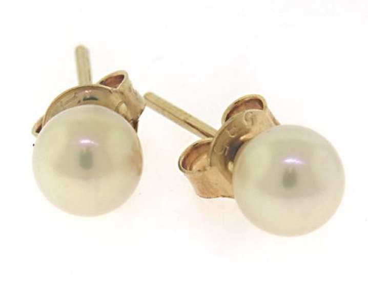 Classic Fresh Water Pearl Stud Earrings