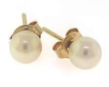 Classic Fresh Water Pearl Stud Earrings