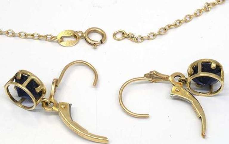 Beautiful Understated Sapphire Necklace and Earrings