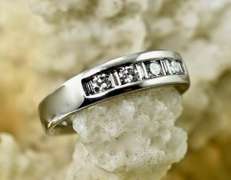 Classic Platinum and Diamond Band