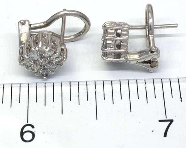 Bright 0.33CTW Diamond Cluster Earrings