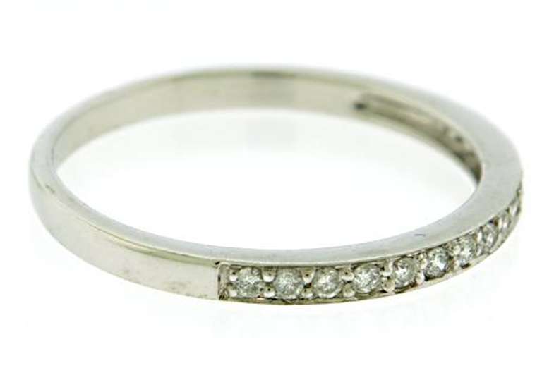 Nice Shared Prong Diamond Band