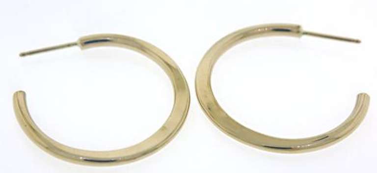 Simple 14kt Yellow Gold Hoop Earrings