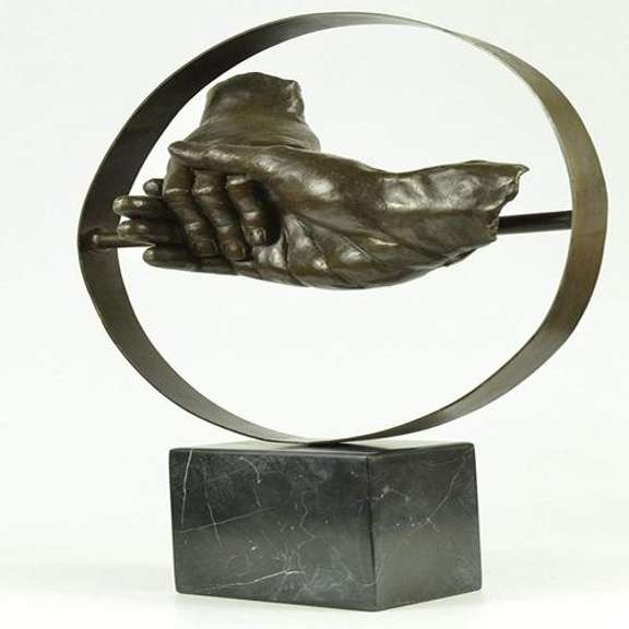 Hand holding each other Bronze Sculpture