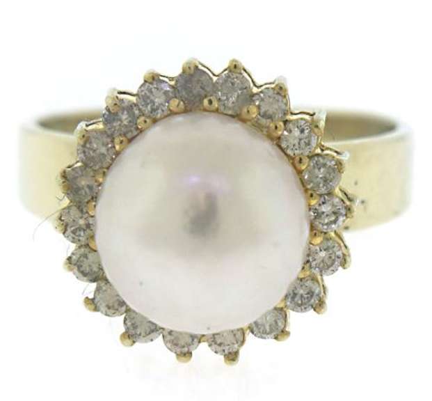 Flashy 14kt YG Pearl and Diamond Halo Ring