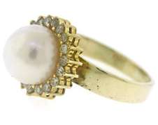 Flashy 14kt YG Pearl and Diamond Halo Ring