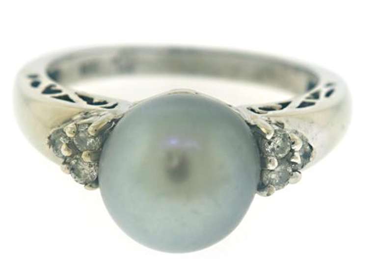 Grey Pearl Ring with Diamond Accents