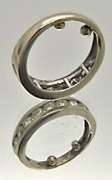 18KT WHITE GOLD DIAMOND BAND.