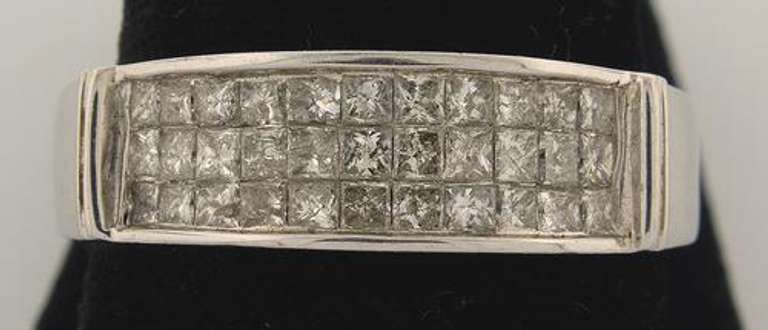 Glitzy 0.98CTW Diamond Band in 14KT White Gold