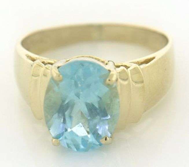 Beautiful Oval Blue Topaz Ring