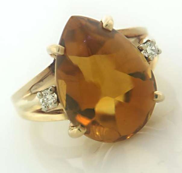 Beautiful 14kt YG Citrine and Diamond Ring
