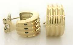 Simple Ribbed Omega Earrings