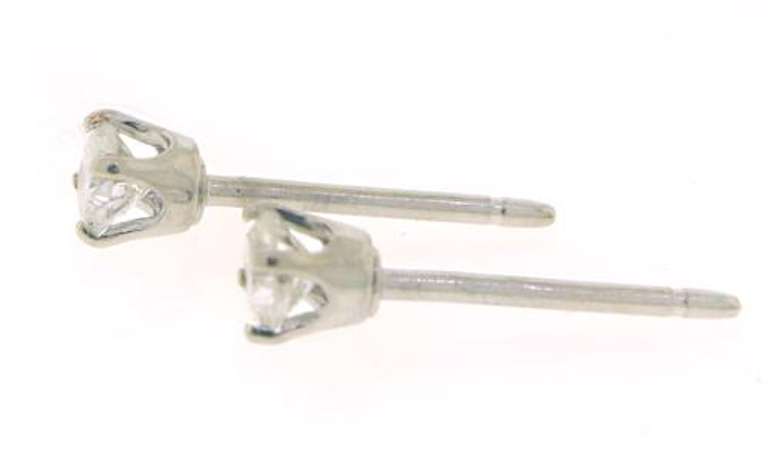Classy Diamond Stud Earrings