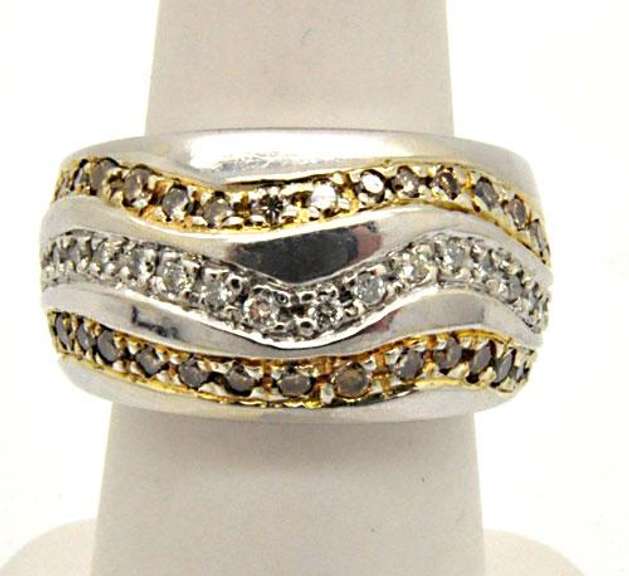 LADIES 14KT WHITE GOLD DIAMOND BAND.