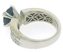 Attractive Platinum Ring w Tanzanite & Diamonds