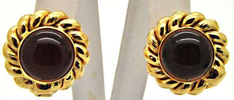 LADIES 18KT YELLOW GOLD AMBER EARRINGS.
