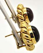 LADIES 18KT YELLOW GOLD AMBER EARRINGS.