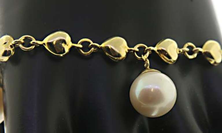 Classy Puffed Heart Pearl Charm Bracelet