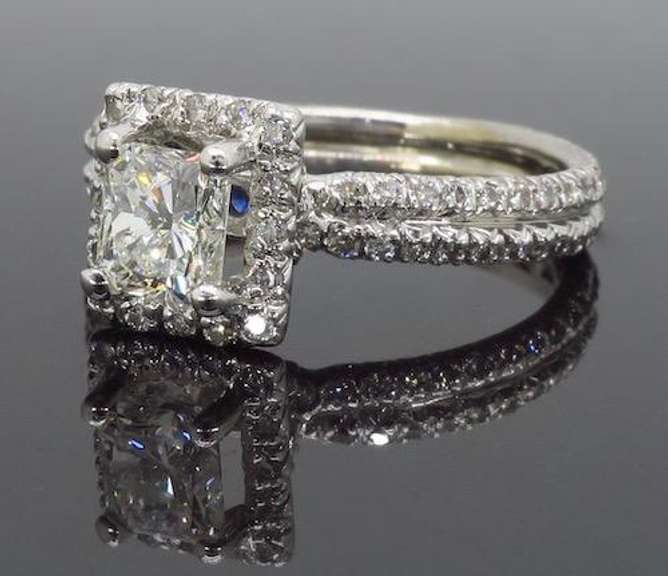 18K White Gold Halo Style Engagement Ring