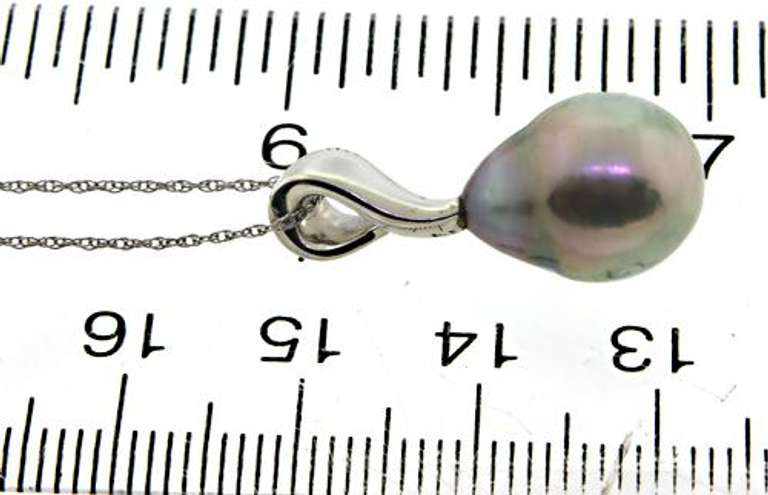 Gorgeous 14kt WG Grey Pearl Pendant Necklace
