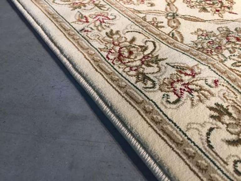 Timeless Classic French Design Premium 8 Ft Runner