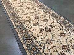 Stunning European Blend of Fashion & Tradition 8'Runner