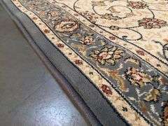 Stunning European Blend of Fashion & Tradition 8'Runner