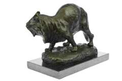 A Persian Cat Bronze Sculpture Figurine