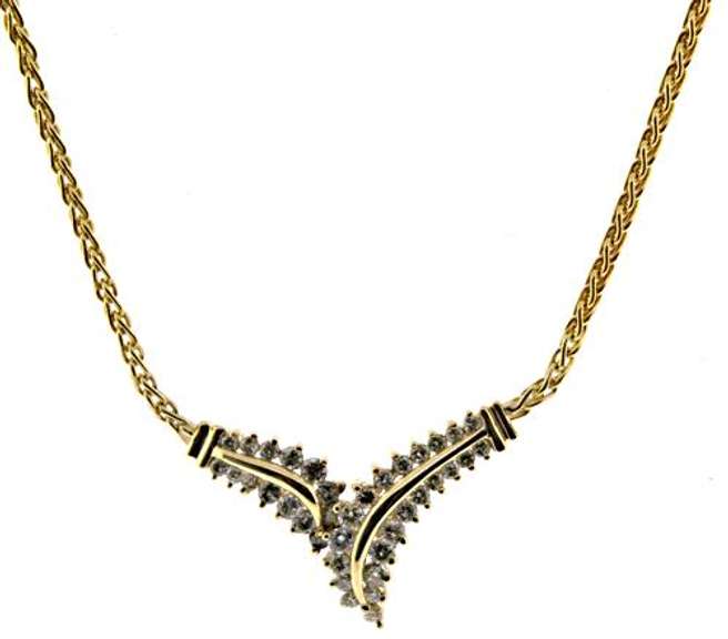 Dazzling 1ctw Diamond V Yellow Gold Necklace