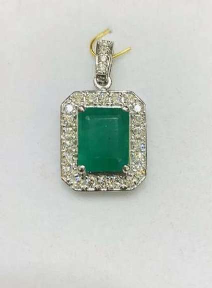 18kt Gold, Emerald, & Diamond Pendant