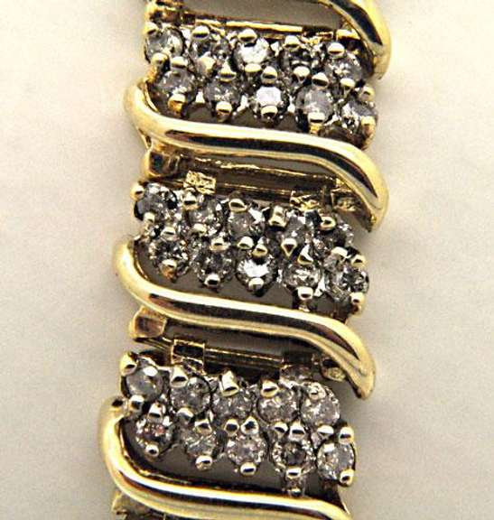 LADIES DIAMOND BRACELET, 5.00 CARAT TOTAL WEIGHT.