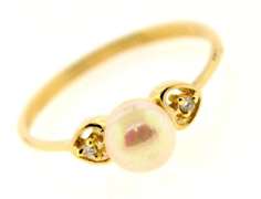 Simple Pearl and Diamond Yellow Gold Ring
