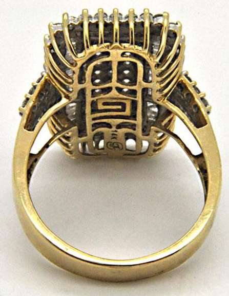 14K YELLOW GOLD 2.10 CTW DIAMOND RING.