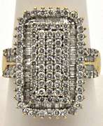 14K YELLOW GOLD 2.10 CTW DIAMOND RING.