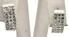 14K WHITE GOLD DIAMOND EARRINGS.