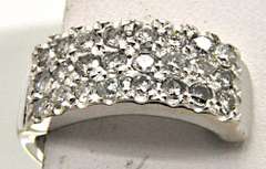 14K WHITE GOLD DIAMOND EARRINGS.
