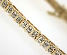 Amazing Diamond Tennis Bracelet in Yellow Gold