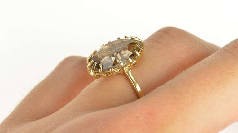 14K Yellow Gold Oval Smoky Quartz Retro Solitaire Cocktail Ring