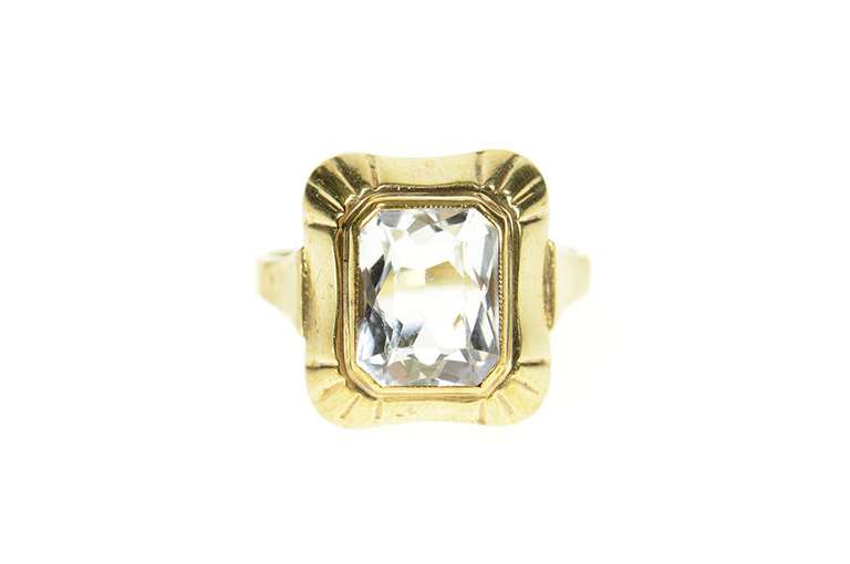 8K Yellow Gold 1930's Ornate Blue Topaz Solitaire Statement Ring