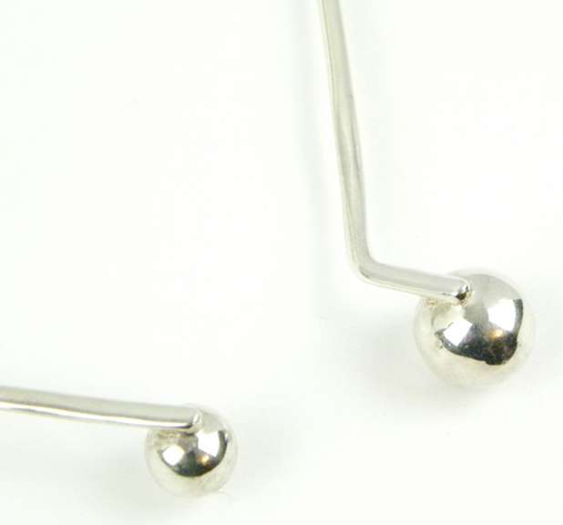 Sleek Sterling Silver Ball Neckpiece