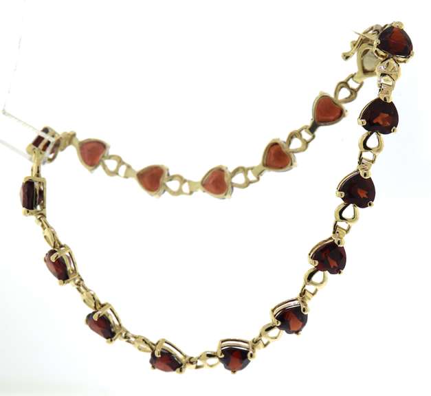 Stunning Yellow Gold Garnet Heart Bracelet